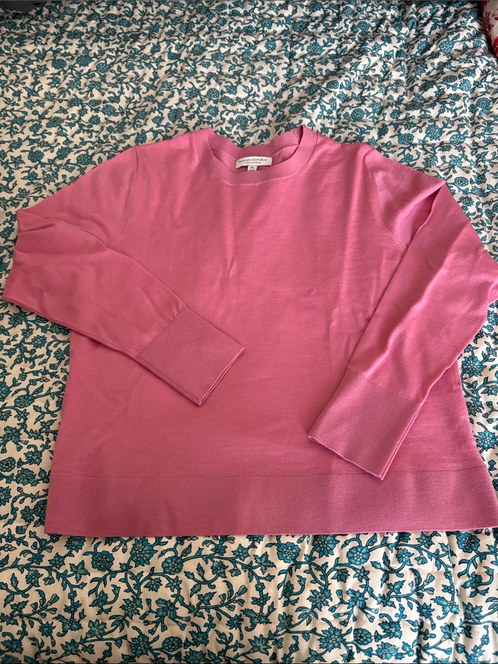 Banana Republic Pink Crew Neck Sweater
